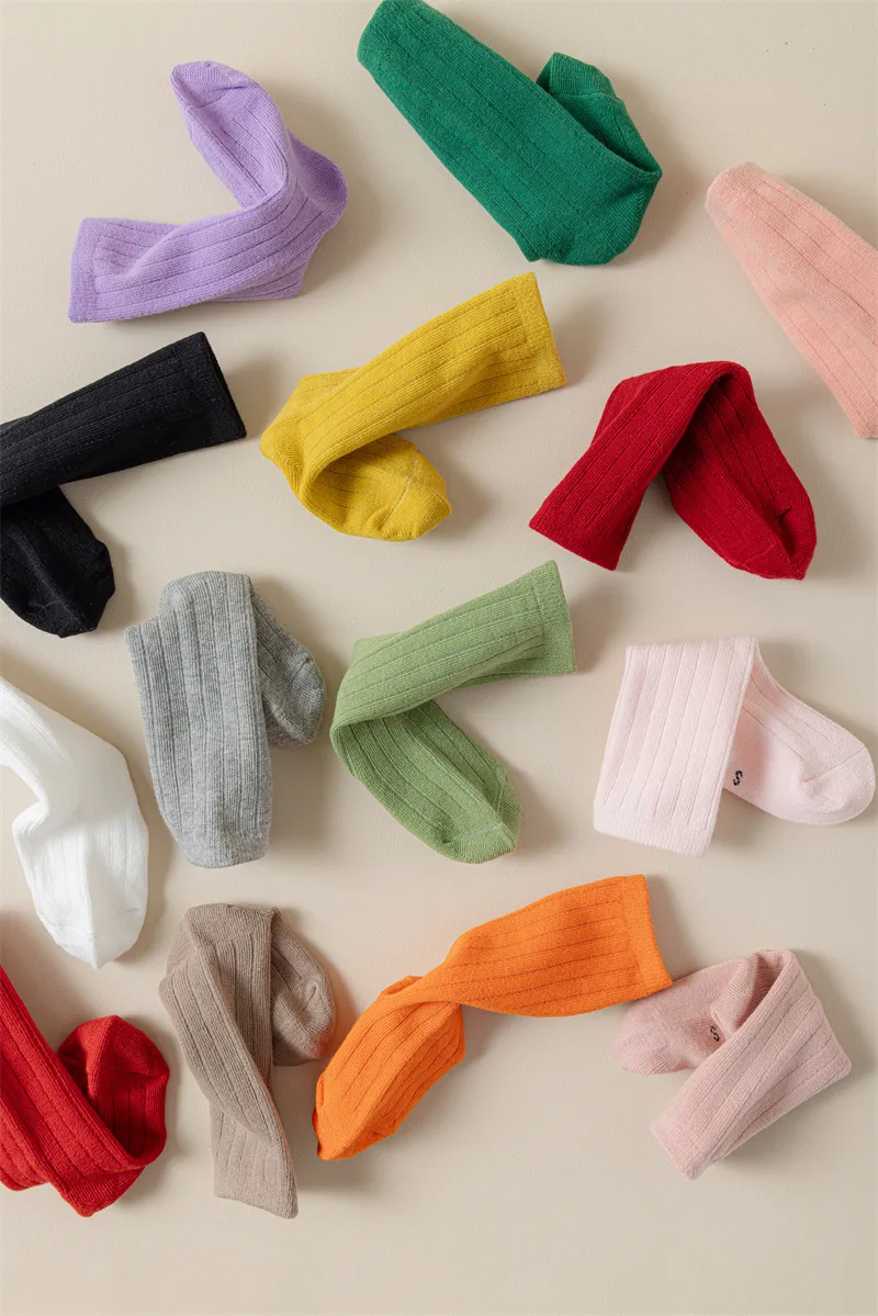 Colorful baby socks wholesale pack featuring 12 different colors. Colorful baby socks wholesale pack featuring 12 different colors.